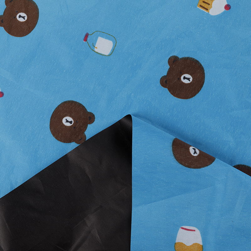 Pongee med svart beläggning